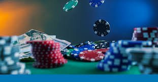 royal2 platform desktop and mobile interface overview